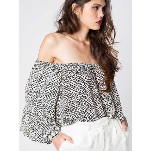 Stone Cold Fox Tops - Stone Cold Fox Black and White Idaho Blouse Stone Cold Fox Tops - Stone Cold Fox Black and White Idaho Blouse
